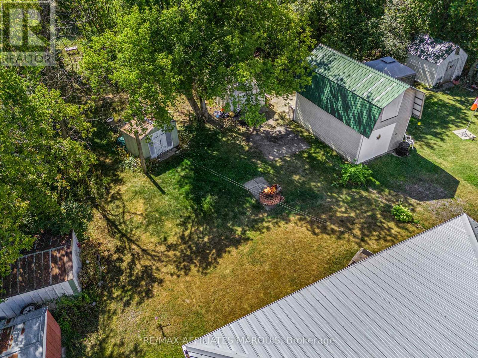 71 STEPHEN STREET - 36