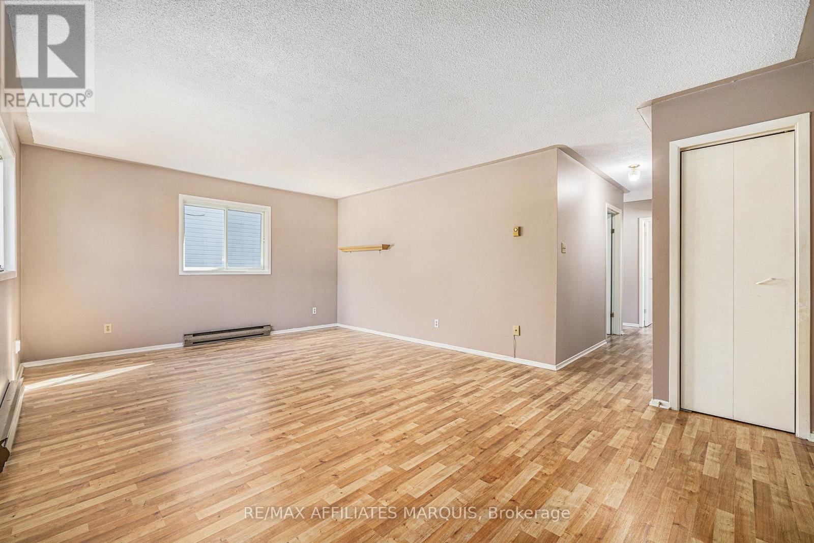 71 STEPHEN STREET - 7