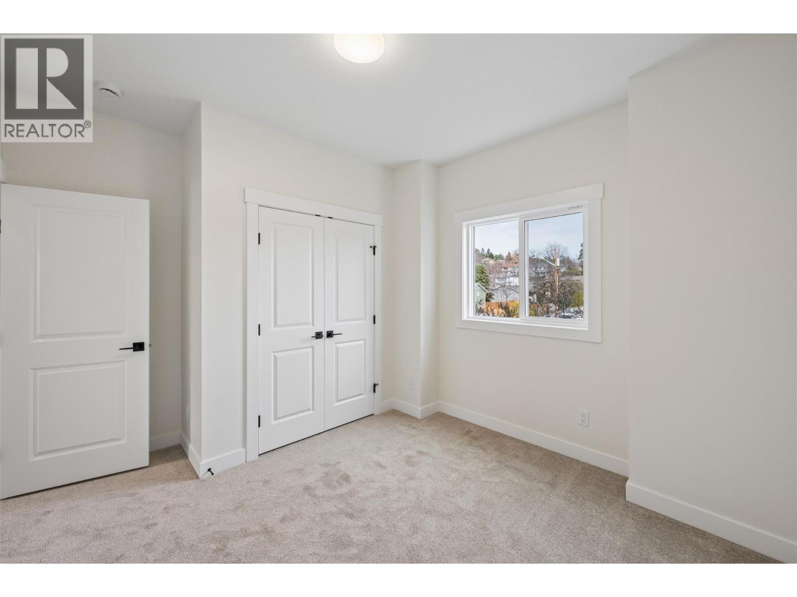 11815 Grant Avenue Unit# 102, Summerland