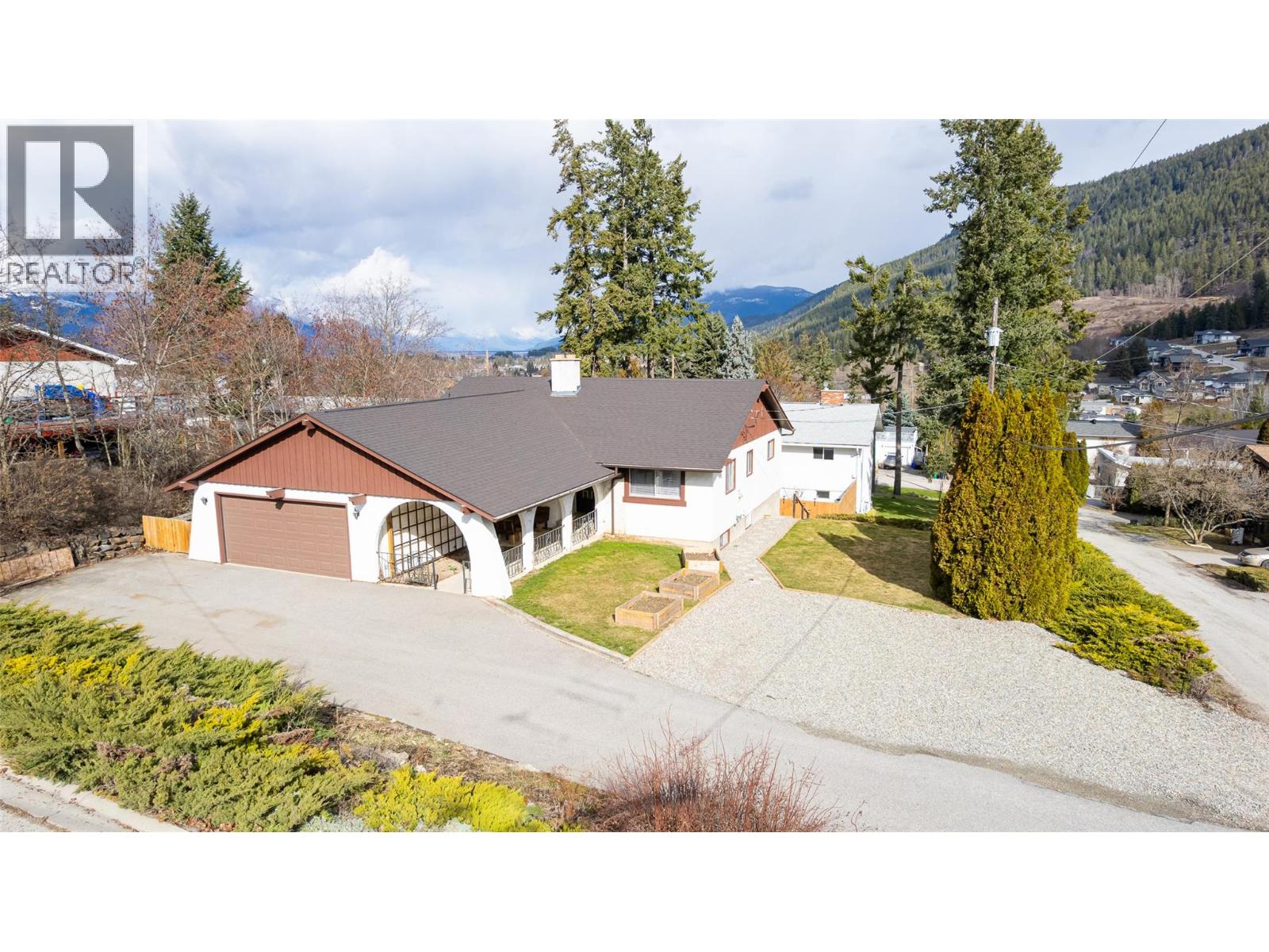 703 11TH AVENUE N - 46