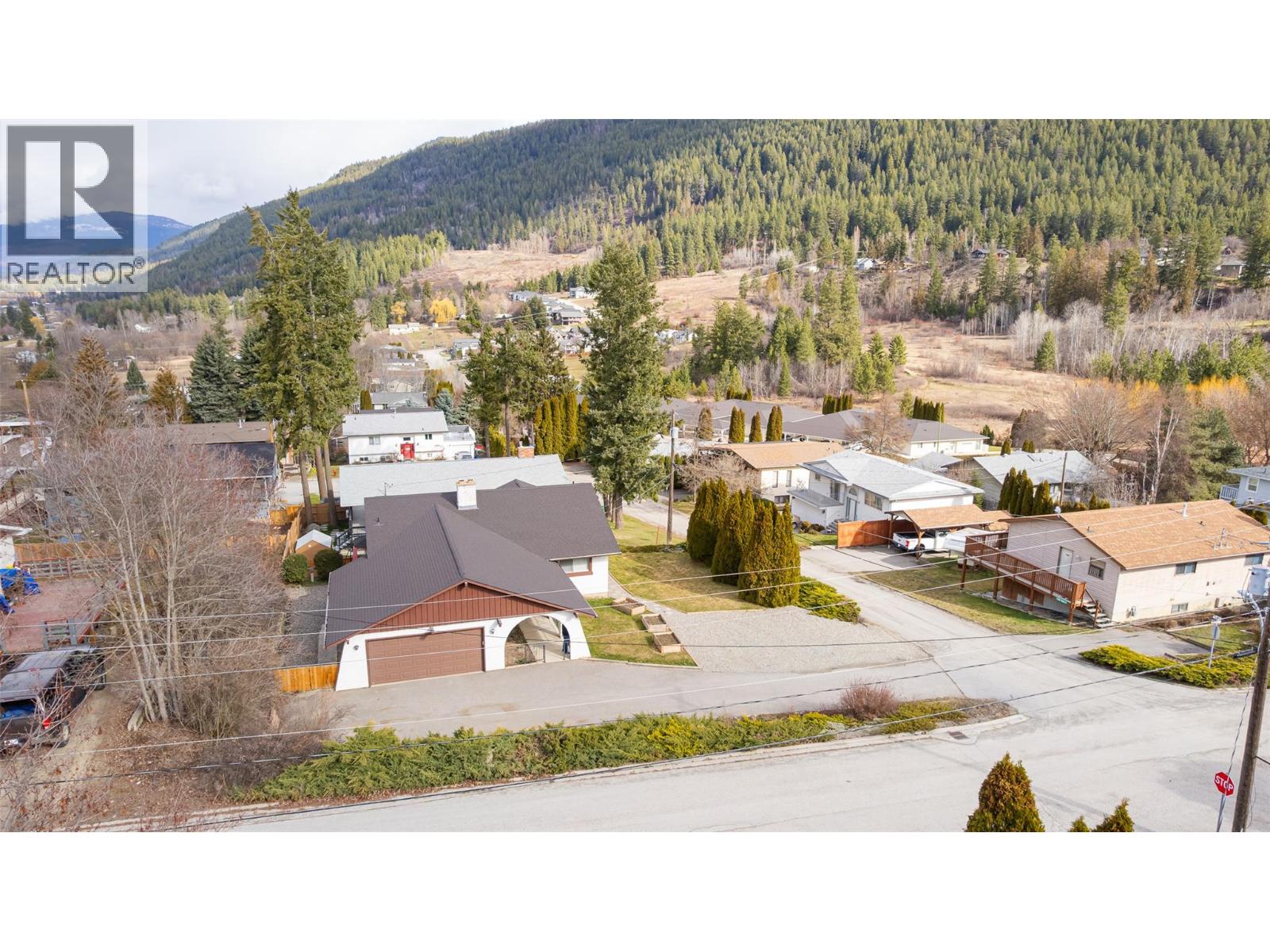 703 11TH AVENUE N - 43