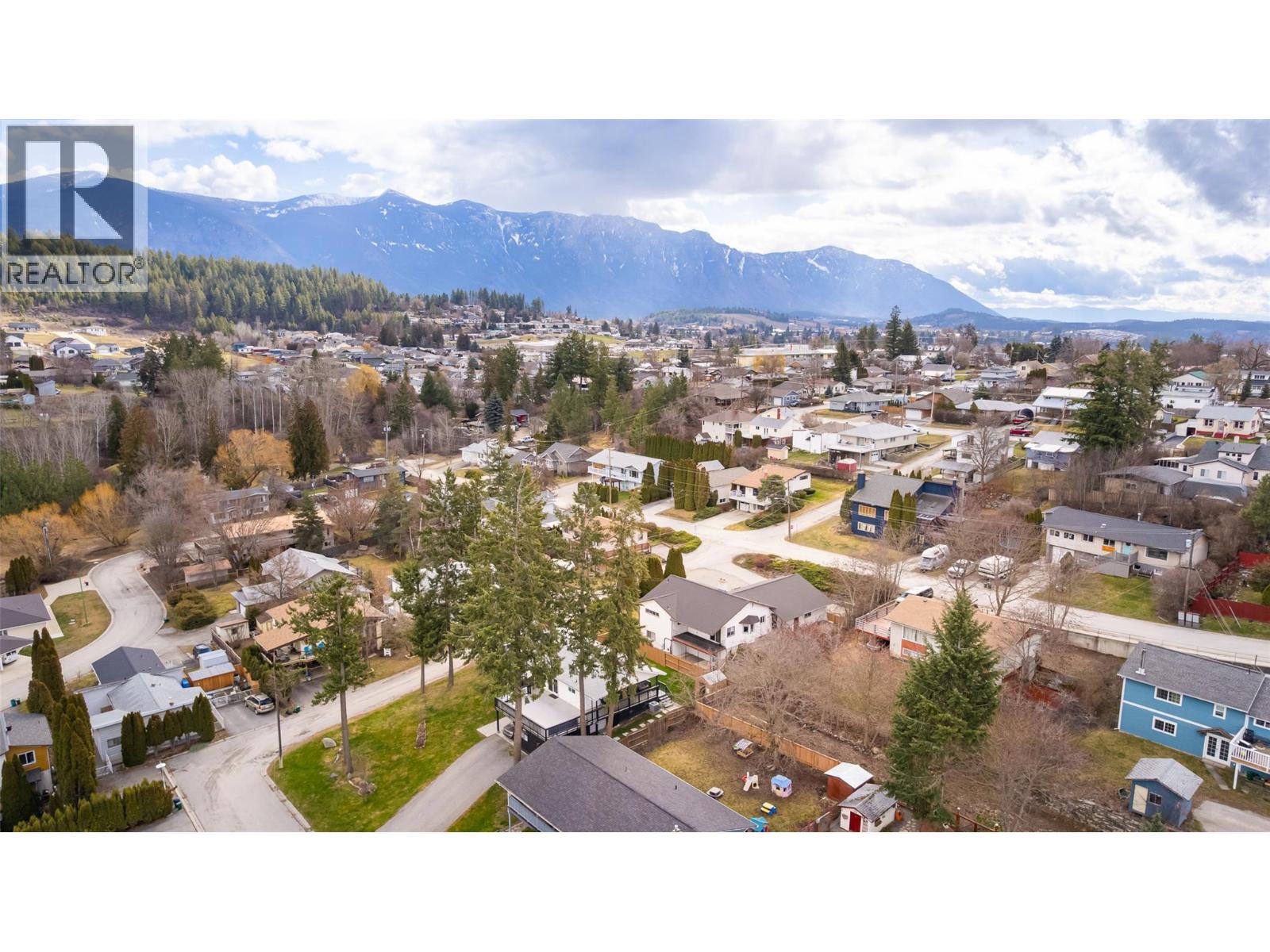 703 11TH AVENUE N - 44