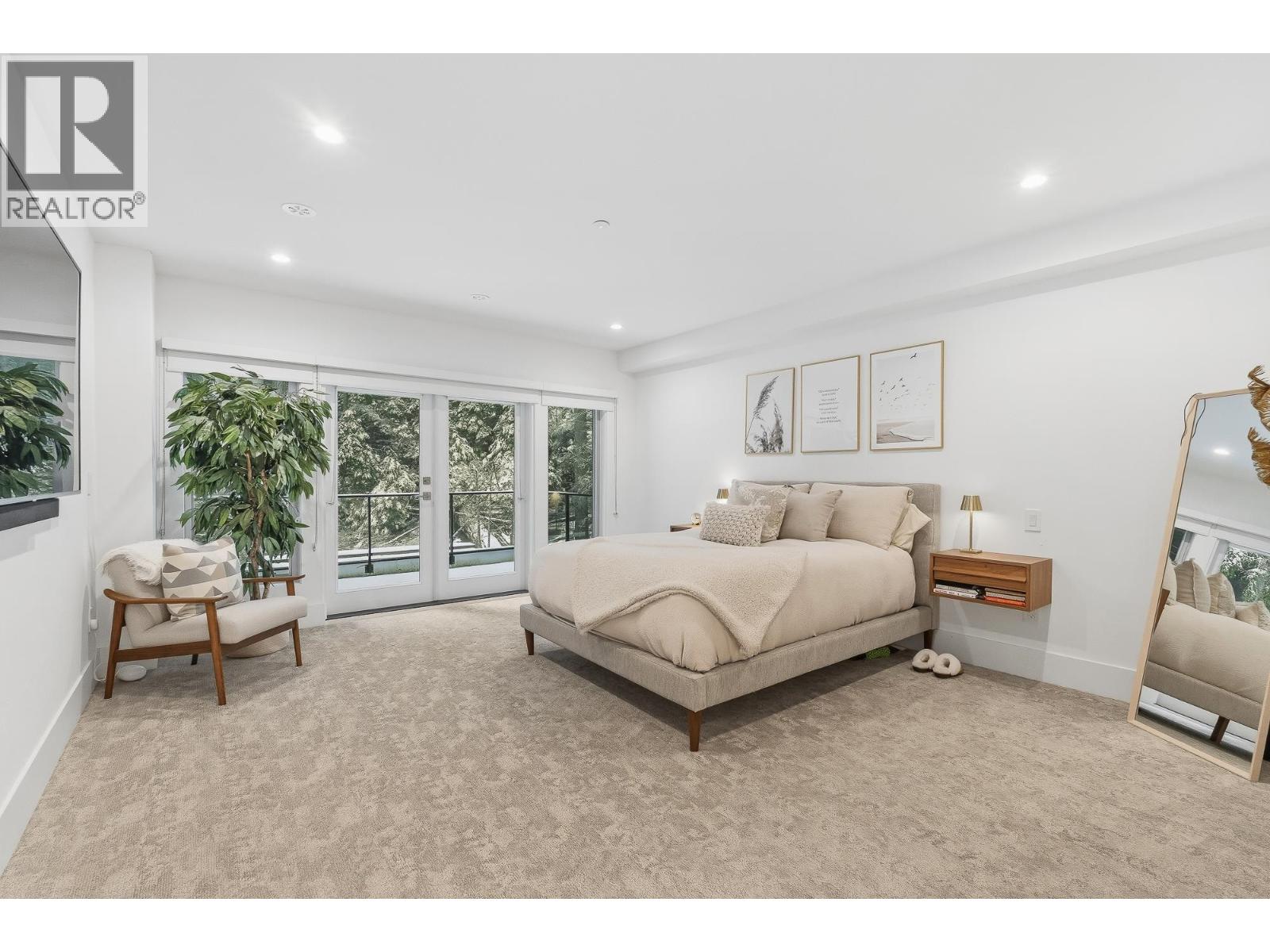 5 GLENMORE DRIVE, West Vancouver