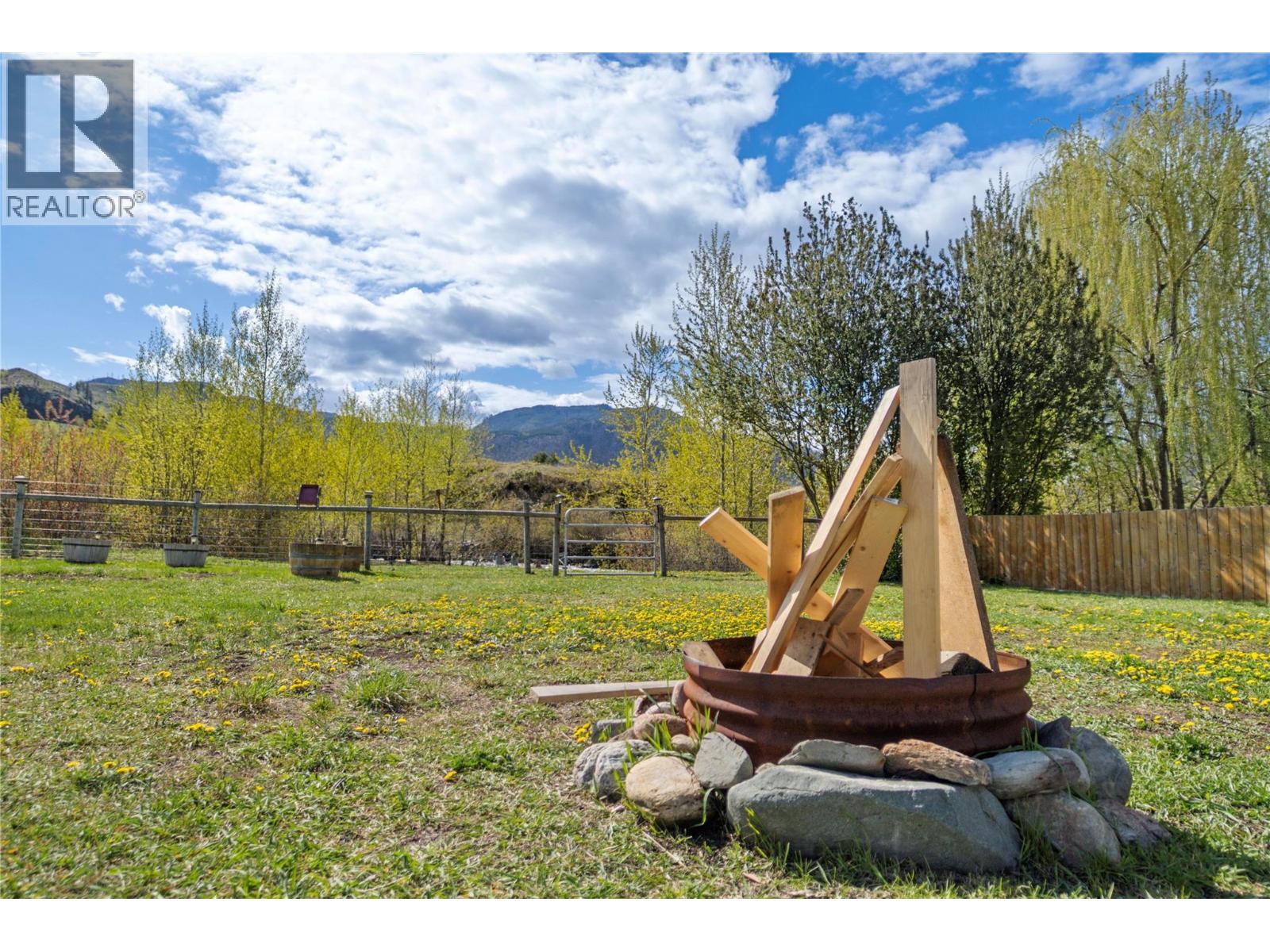 3710 LOUIS CREEK Road, Barriere