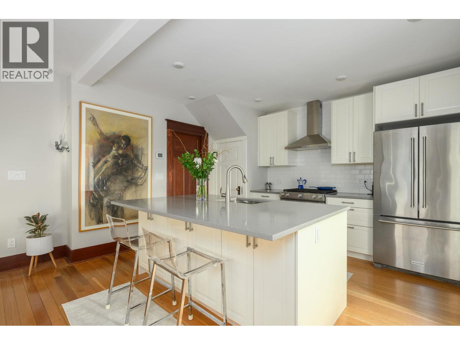 2834 E GEORGIA STREET, Vancouver