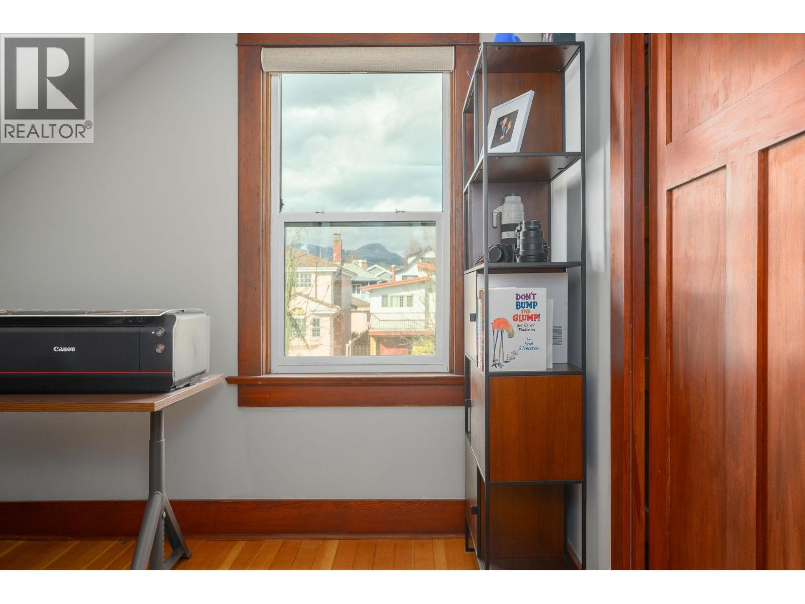 2834 E GEORGIA STREET, Vancouver