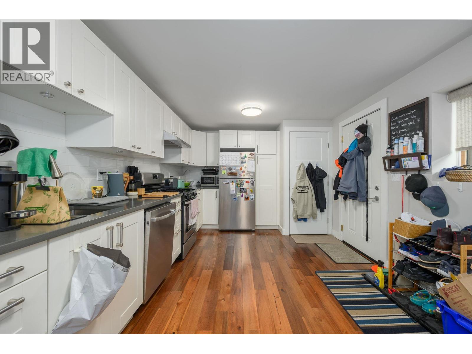 2834 E GEORGIA STREET, Vancouver