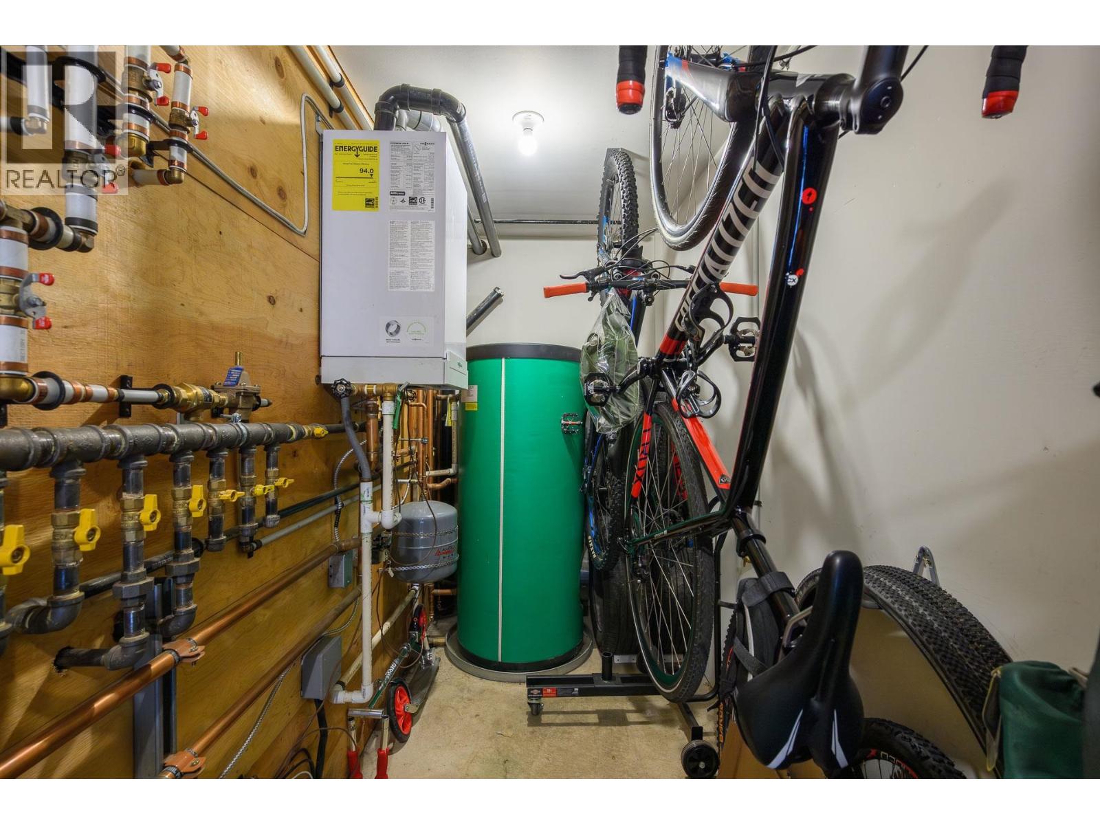 2834 E GEORGIA STREET, Vancouver