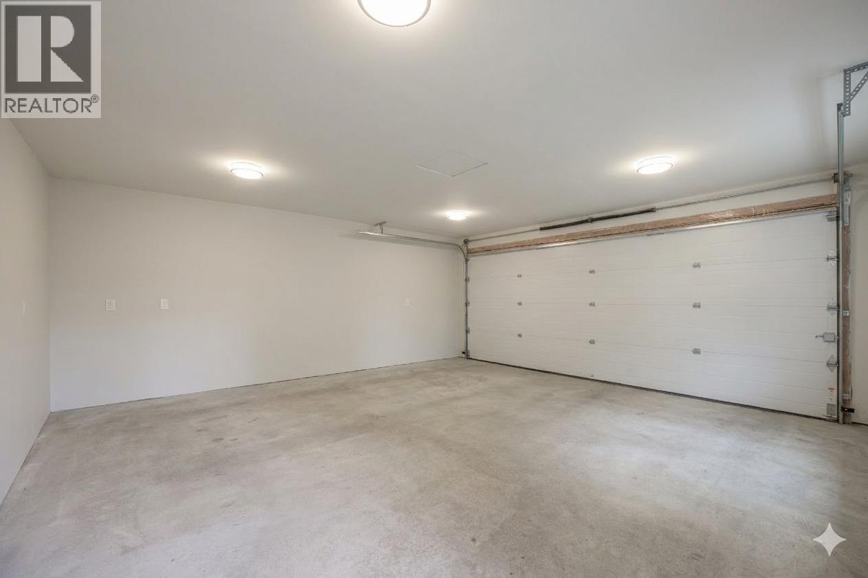 2834 E GEORGIA STREET, Vancouver