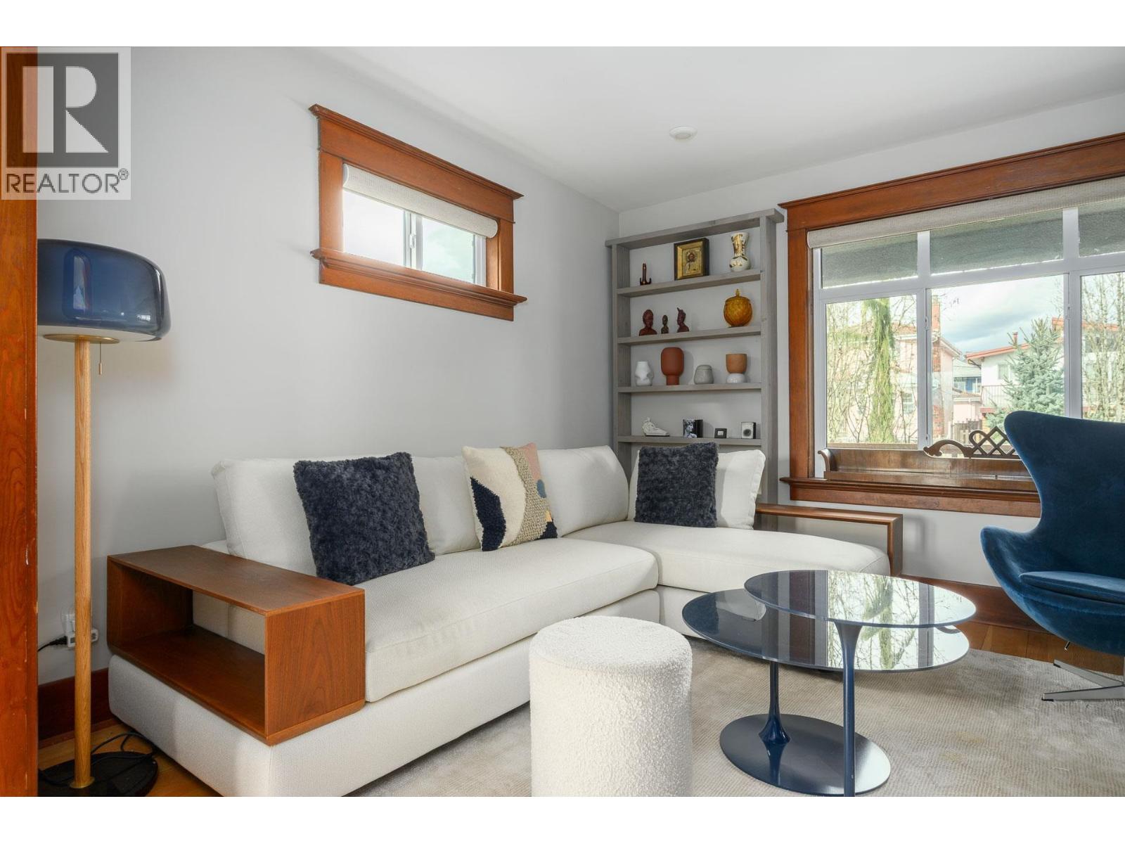 2834 E GEORGIA STREET, Vancouver