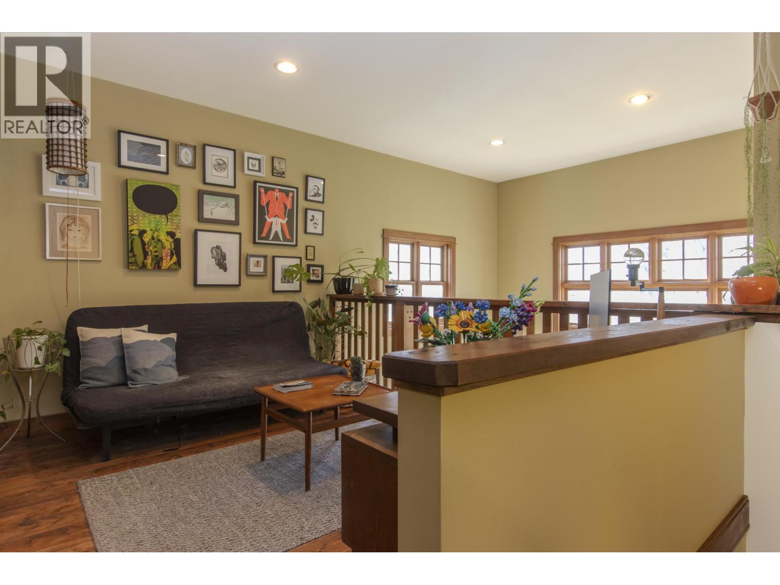 41645 GOVERNMENT ROAD, Squamish