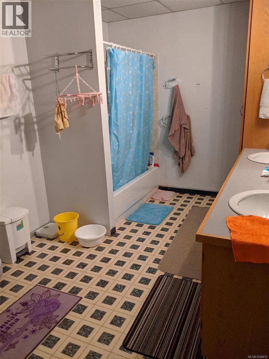 1850 Island Hwy, Campbell River