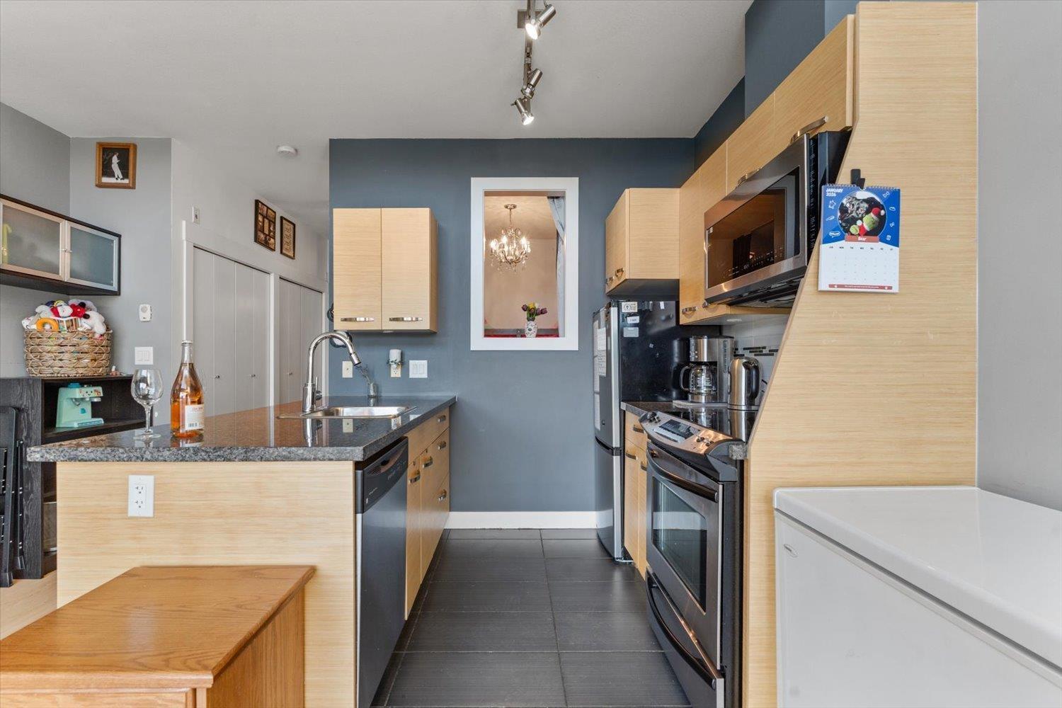 405 1975 MCCALLUM ROAD, Abbotsford