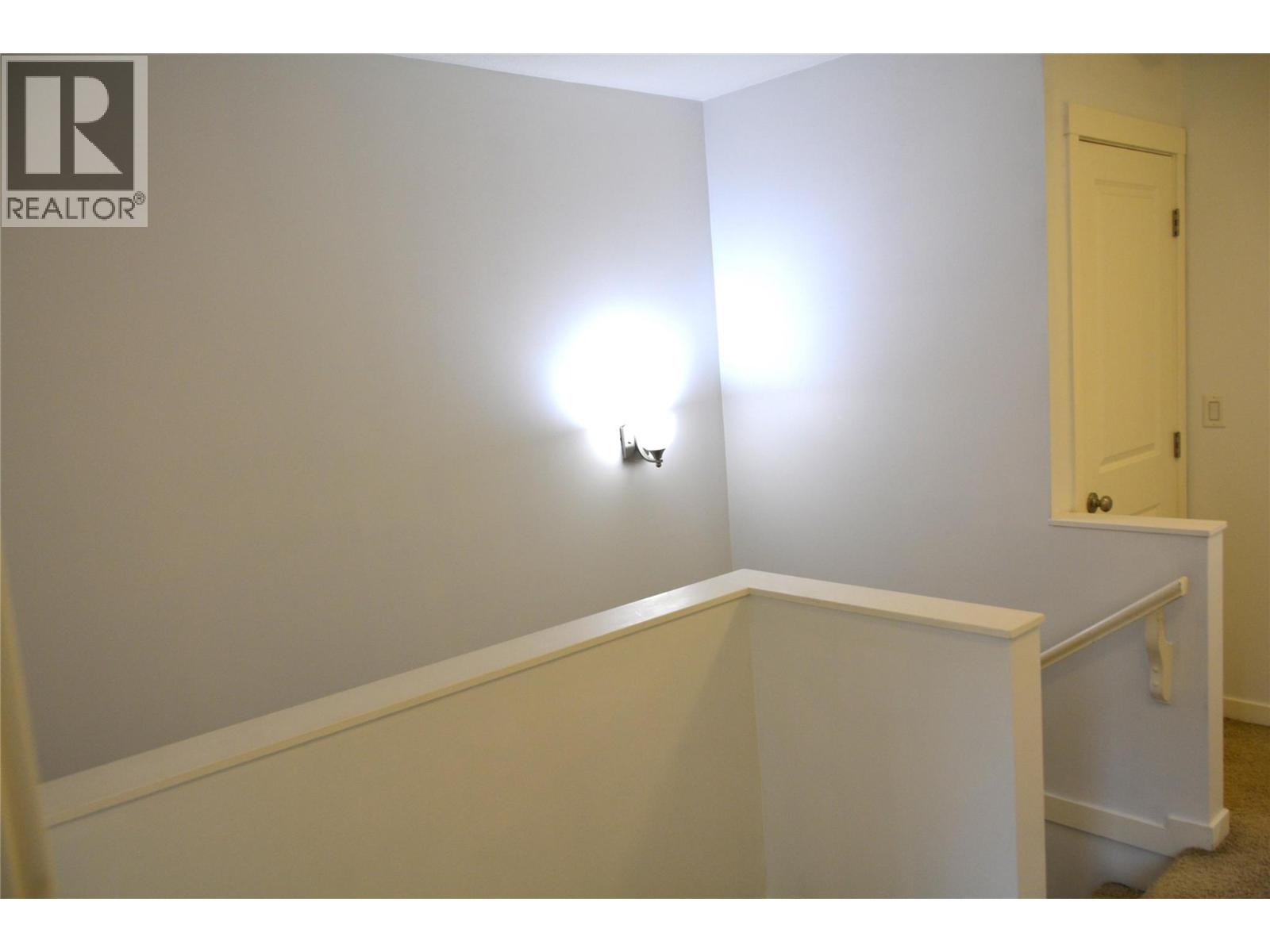 #25 2860 VALLEYVIEW DRIVE - 20