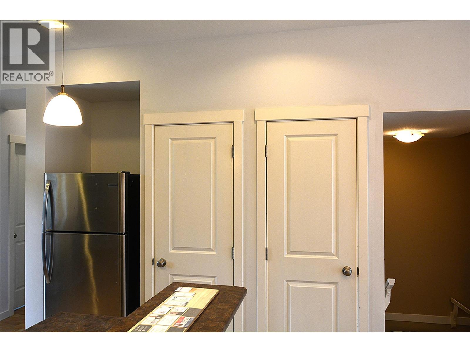 #25 2860 VALLEYVIEW DRIVE - 7