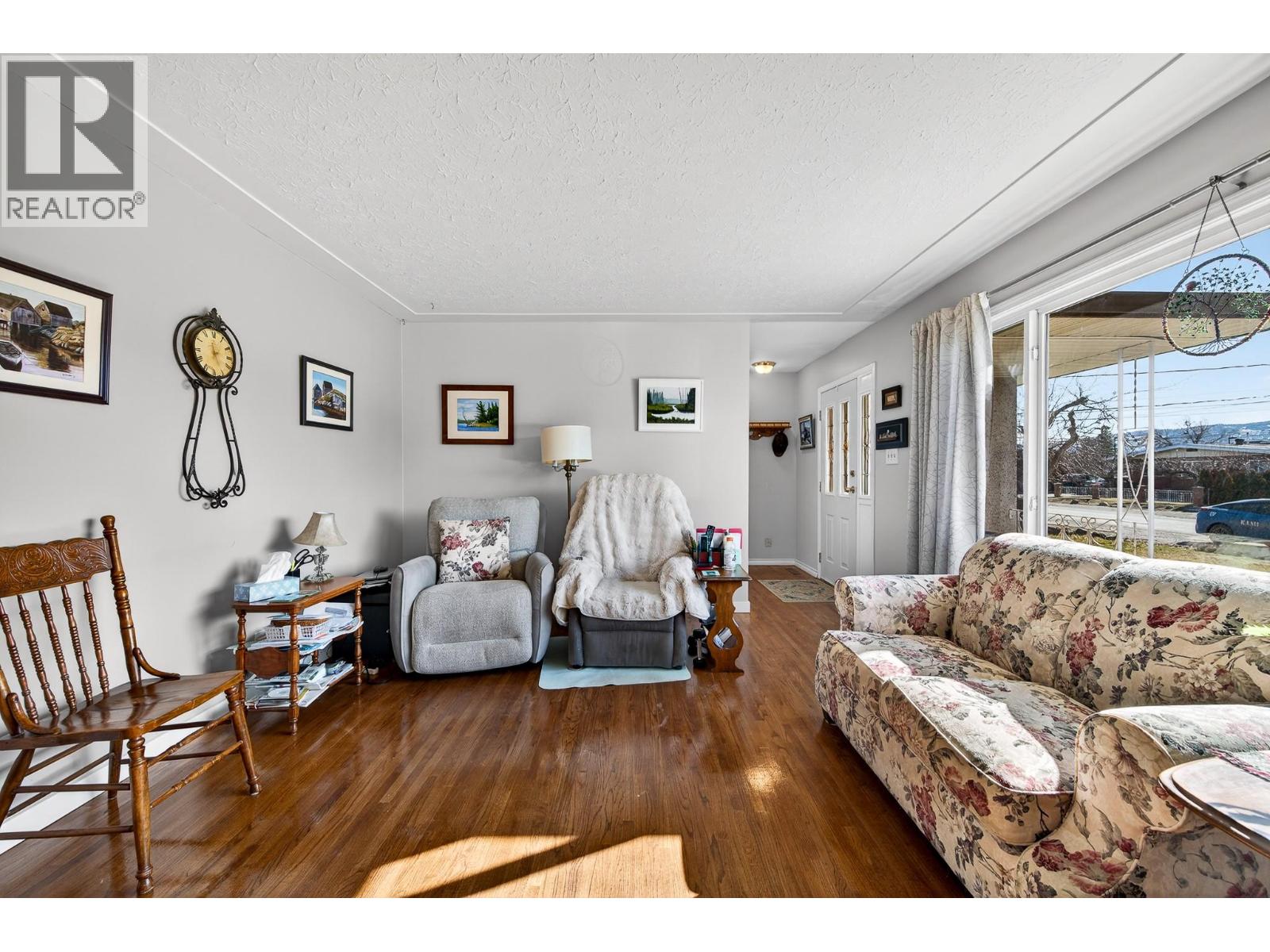 838 Lethbridge Avenue, Kamloops