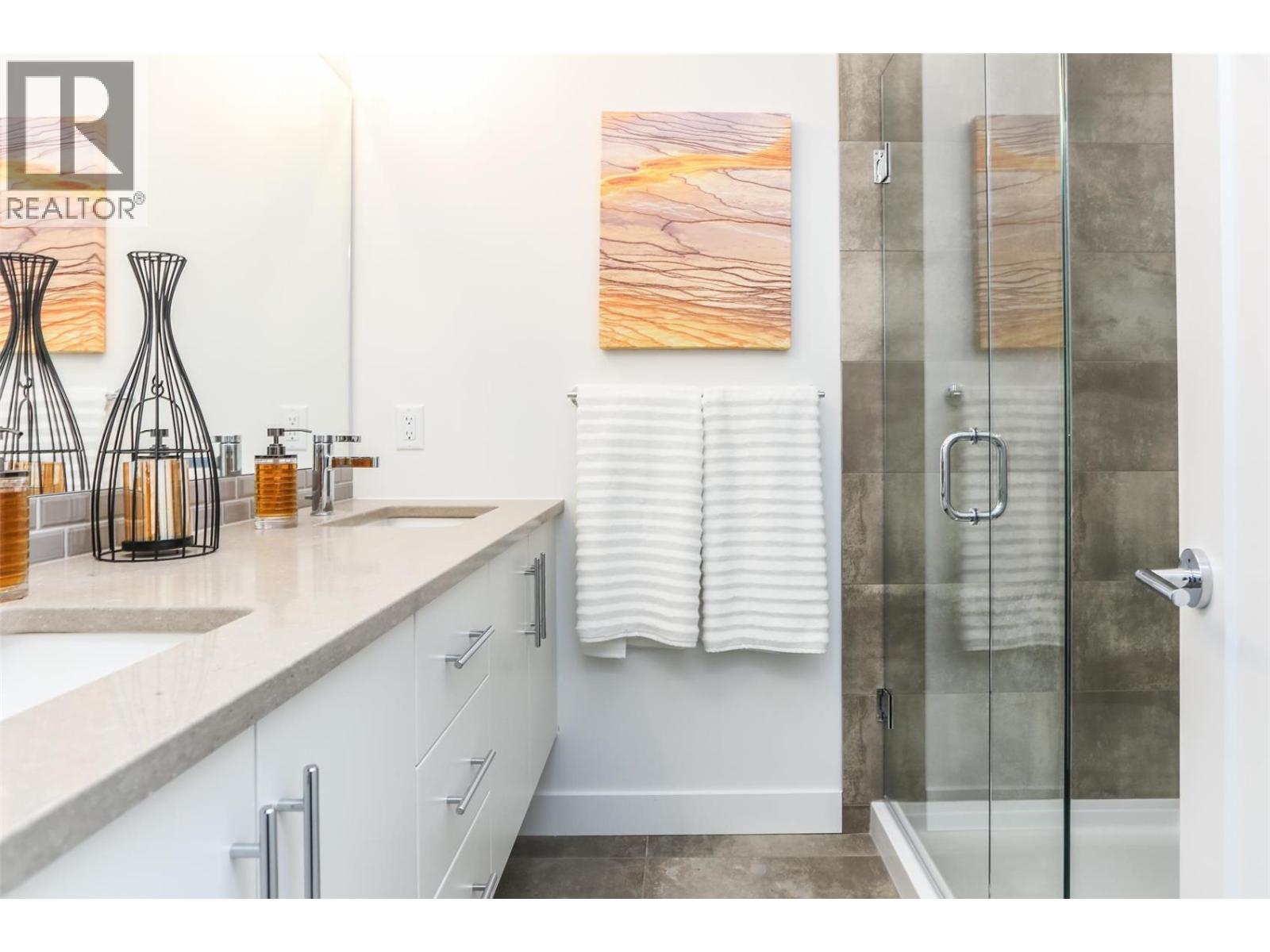 610 Academy Way Unit# 111, Kelowna