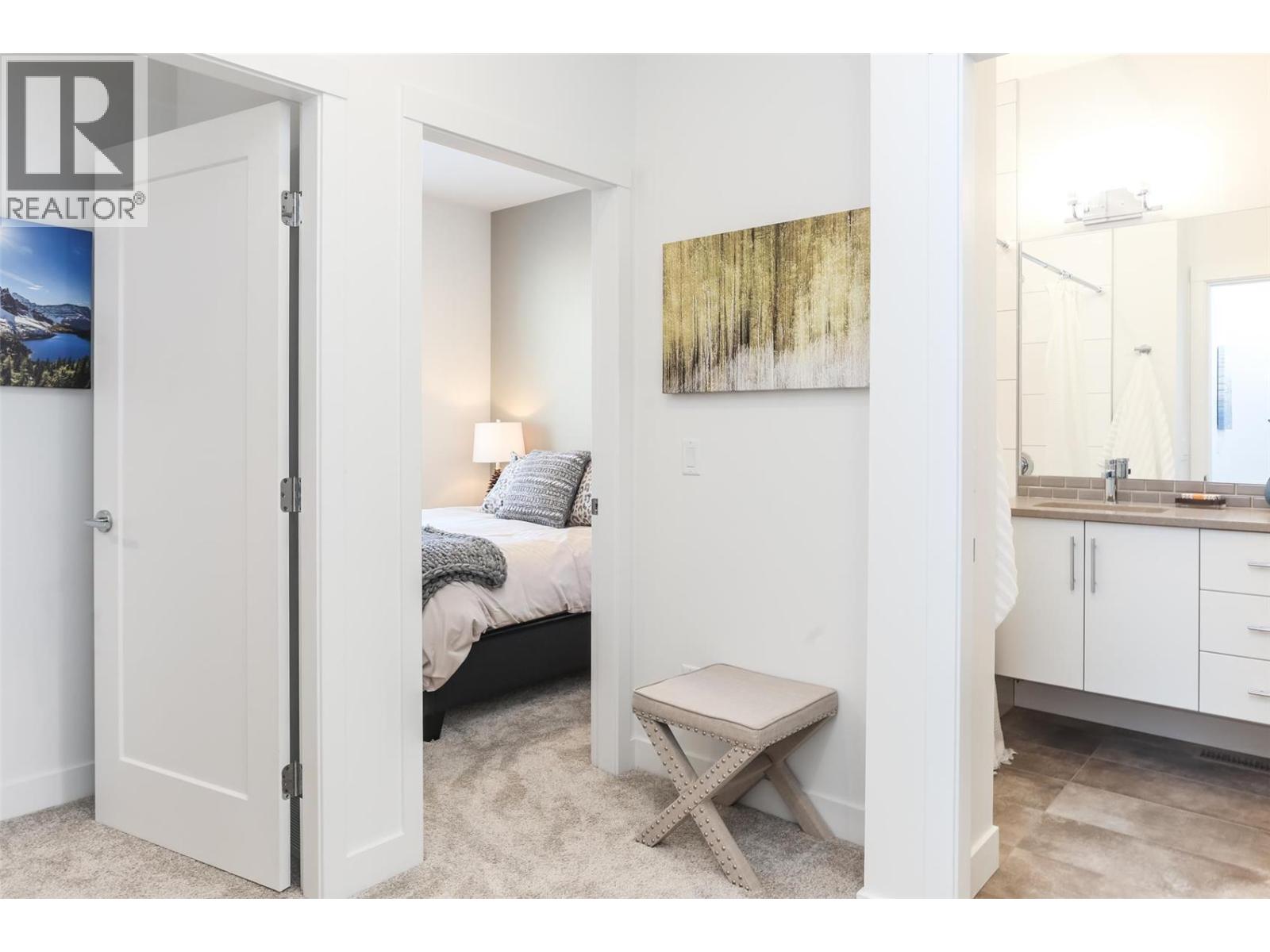 610 Academy Way Unit# 111, Kelowna