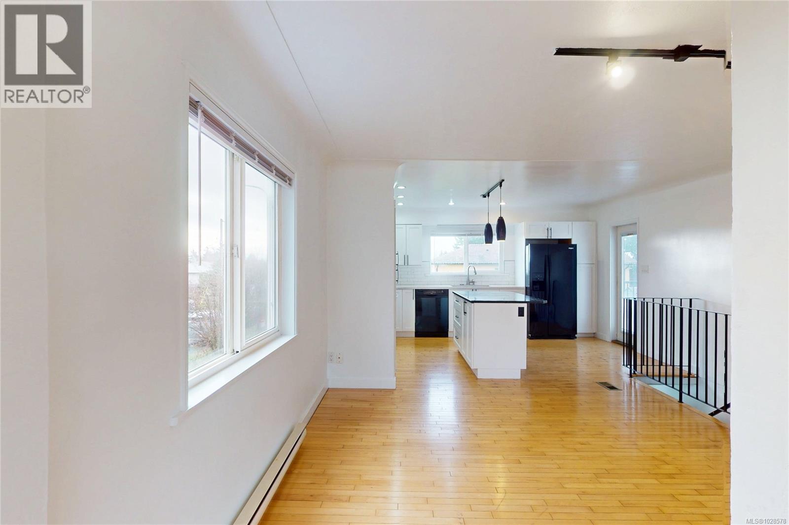  3876 Carey Road, Saanich