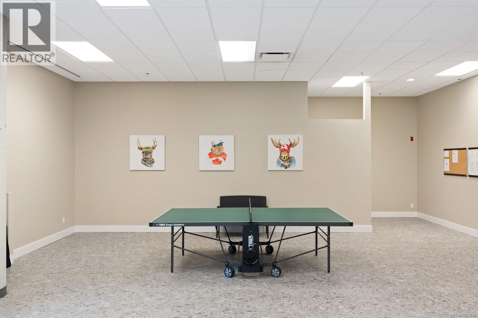 Single Family House for Sale in   Travino Lane Travino Saanich 