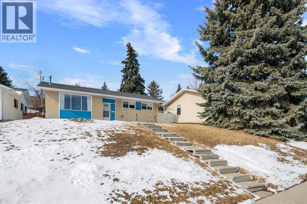 Single Family House Bungalow for Sale in  Nemiskam Road NW North Haven Calgary 