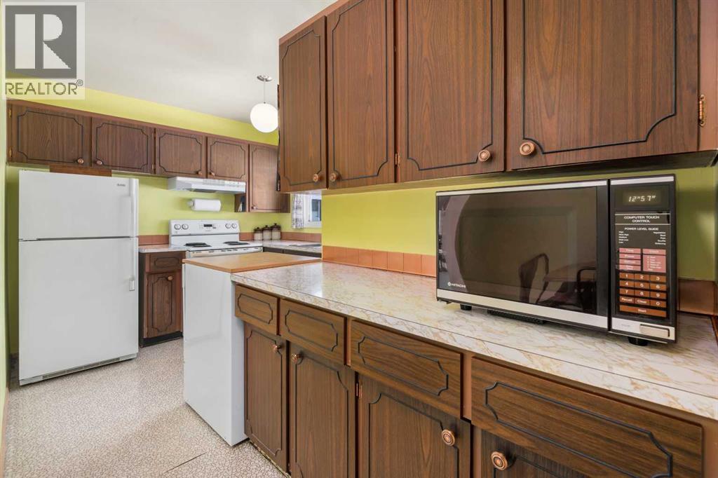 Single Family House Bungalow for Sale in  Nemiskam Road NW North Haven Calgary 