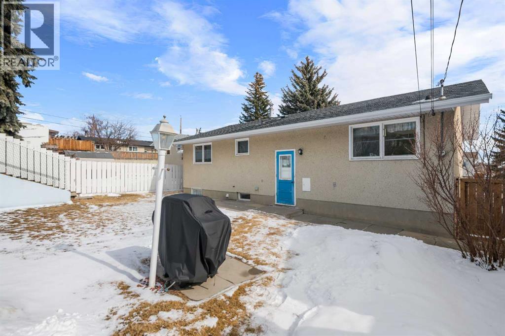 Single Family House Bungalow for Sale in  Nemiskam Road NW North Haven Calgary 