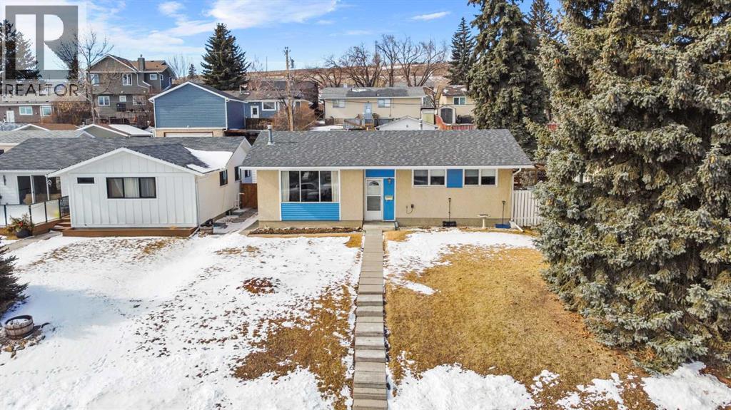 Single Family House Bungalow for Sale in  Nemiskam Road NW North Haven Calgary 