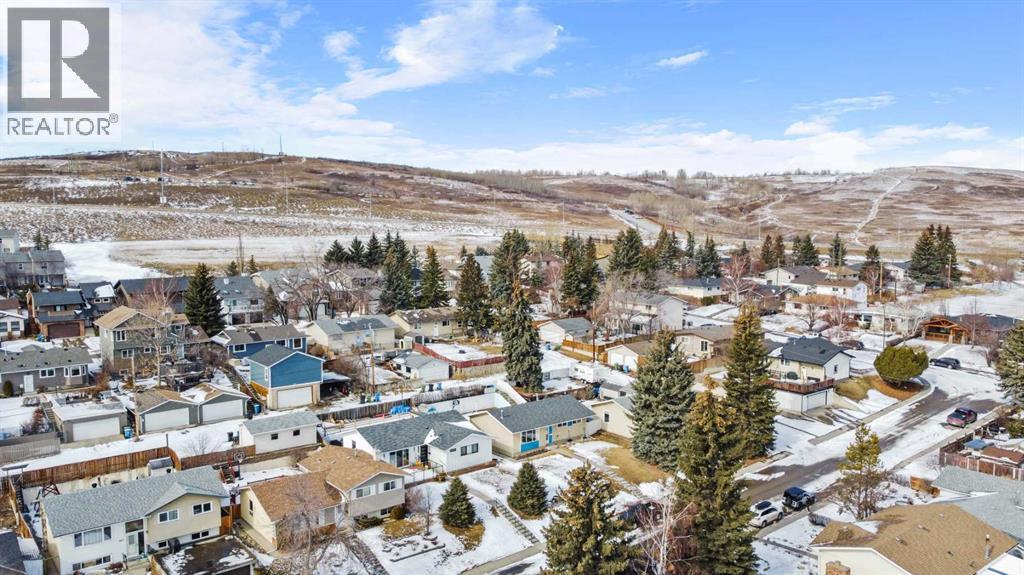 Single Family House Bungalow for Sale in  Nemiskam Road NW North Haven Calgary 