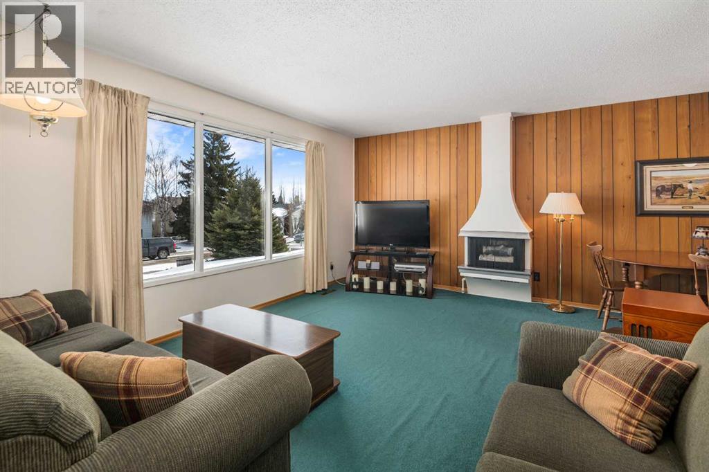 Single Family House Bungalow for Sale in  Nemiskam Road NW North Haven Calgary 