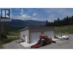 726 95 Highway, Spillimacheen, BC V0A1M0 Photo 15