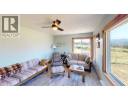 726 95 Highway, Spillimacheen, BC V0A1M0 Photo 38