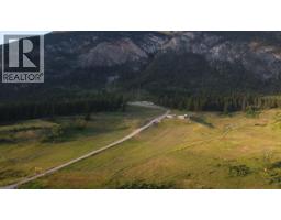726 95 Highway, Spillimacheen, BC V0A1M0 Photo 52