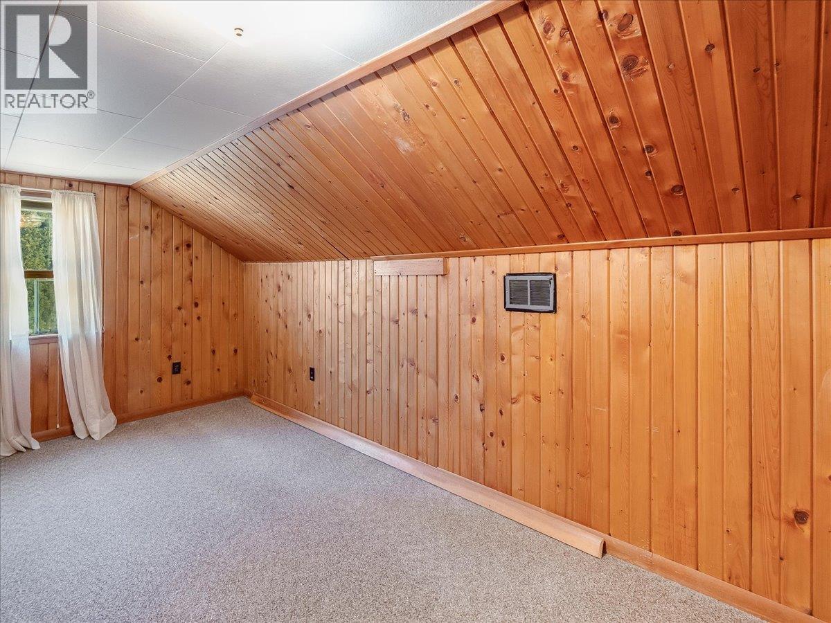 895 9th Avenue, Montrose