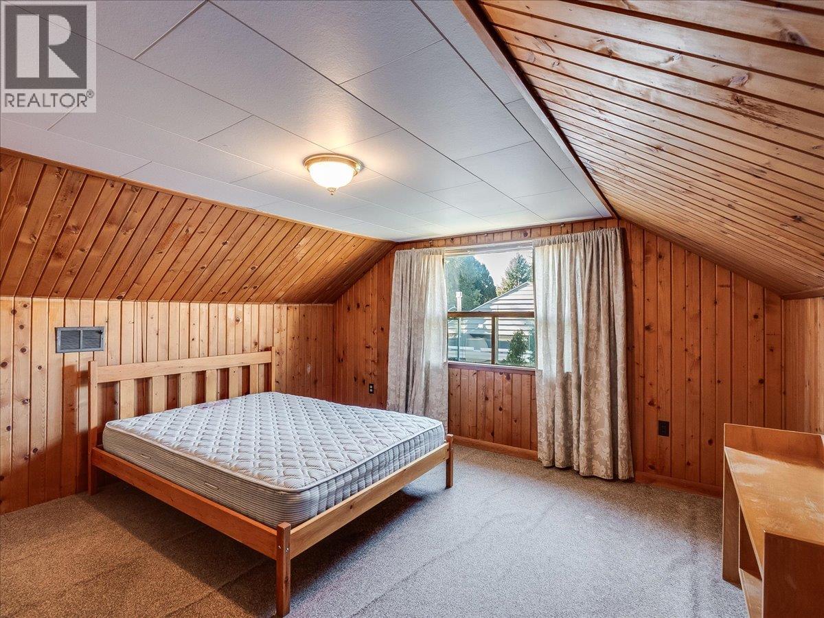 895 9th Avenue, Montrose