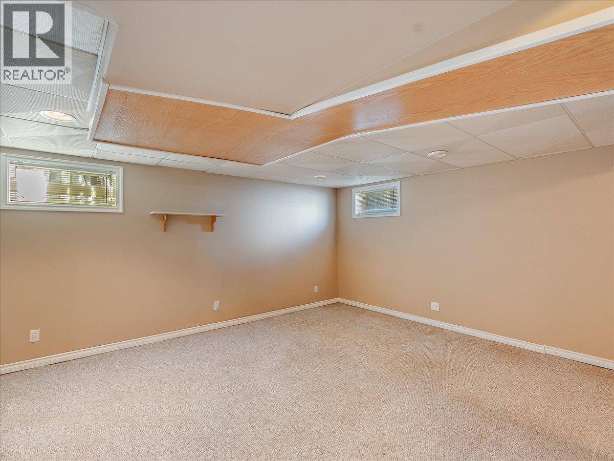 895 9th Avenue, Montrose