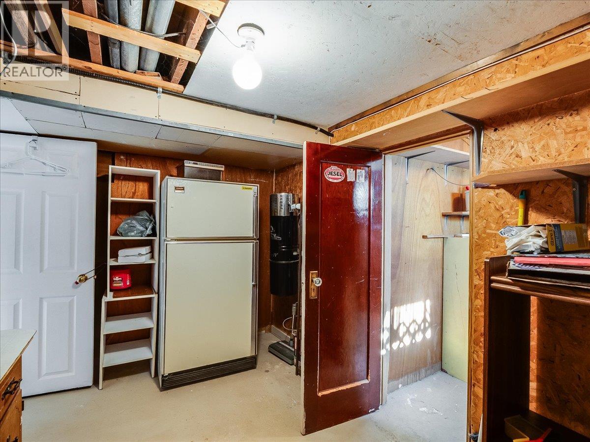 895 9th Avenue, Montrose