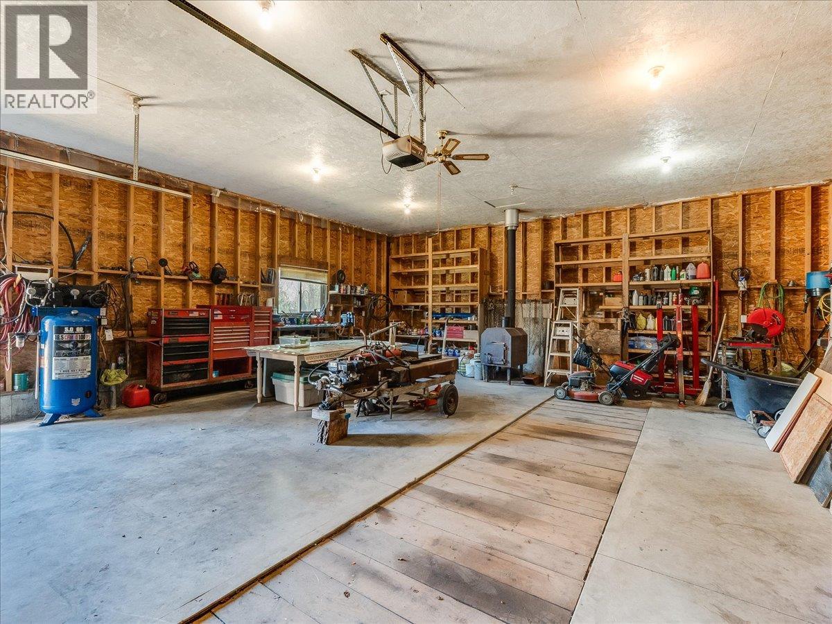 895 9th Avenue, Montrose