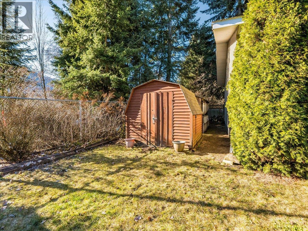 895 9th Avenue, Montrose