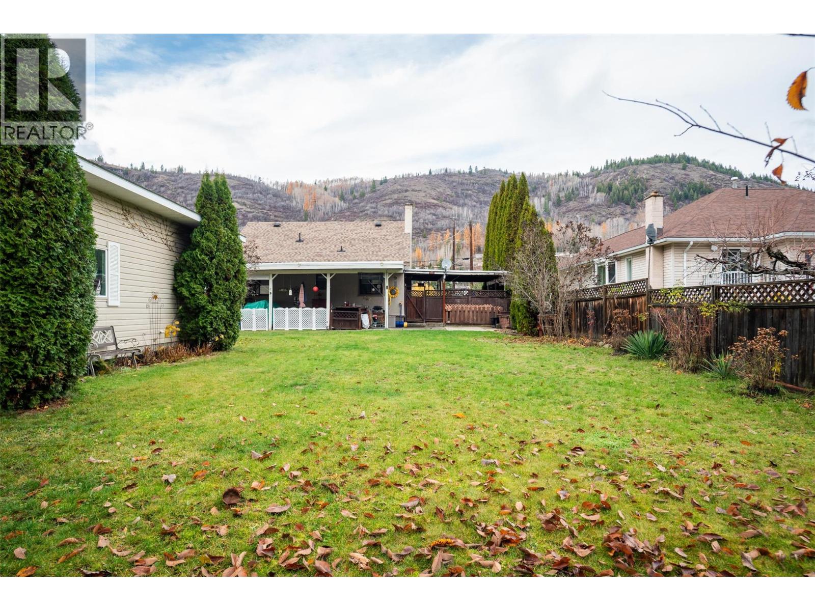 895 9th Avenue, Montrose