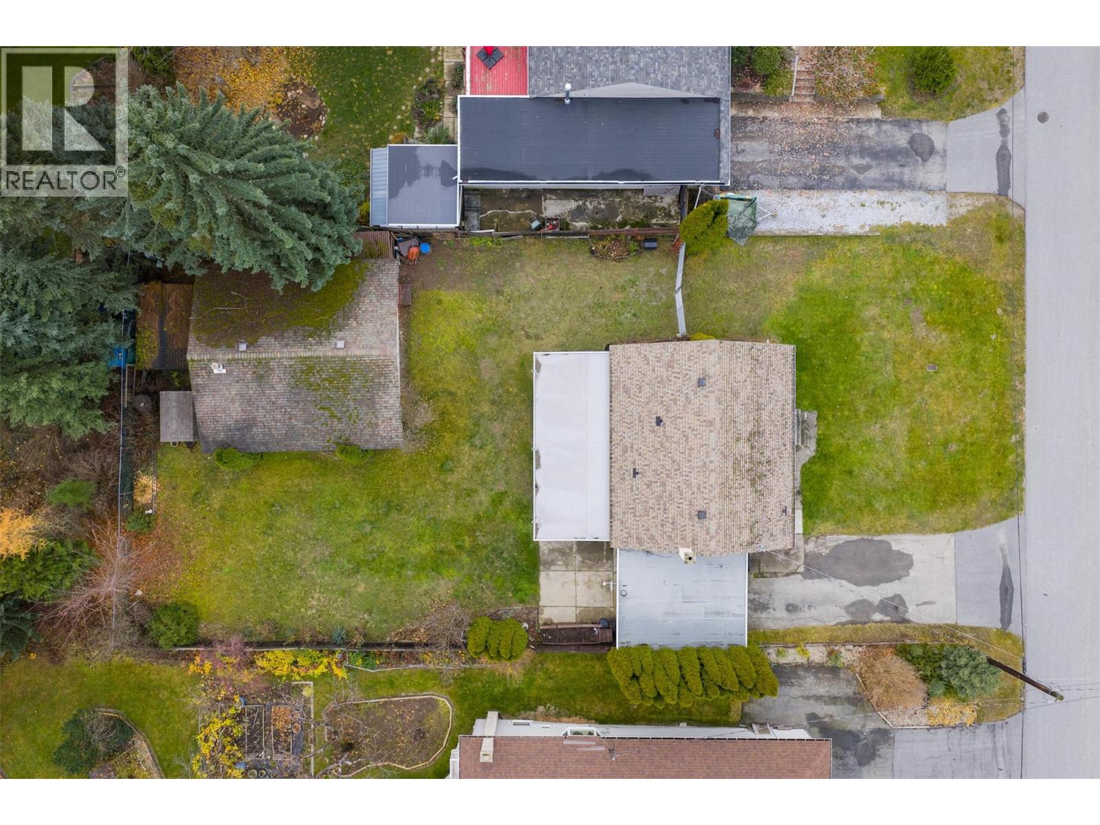 895 9th Avenue, Montrose