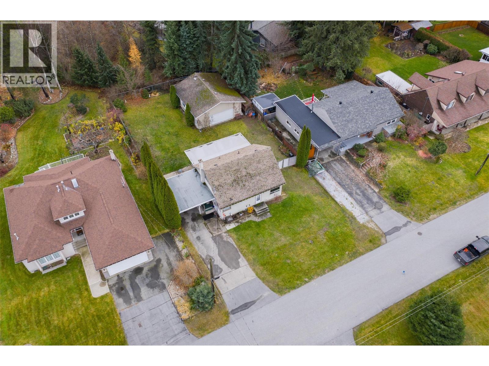 895 9th Avenue, Montrose