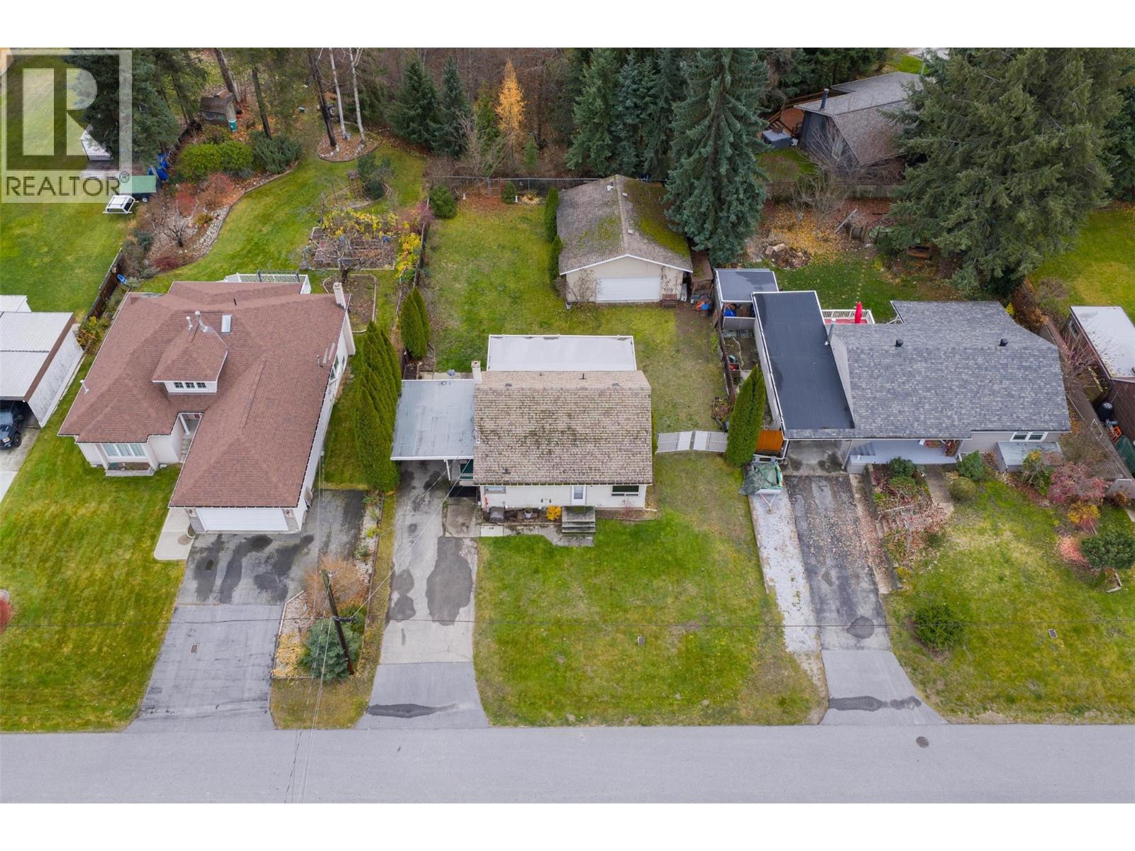 895 9th Avenue, Montrose