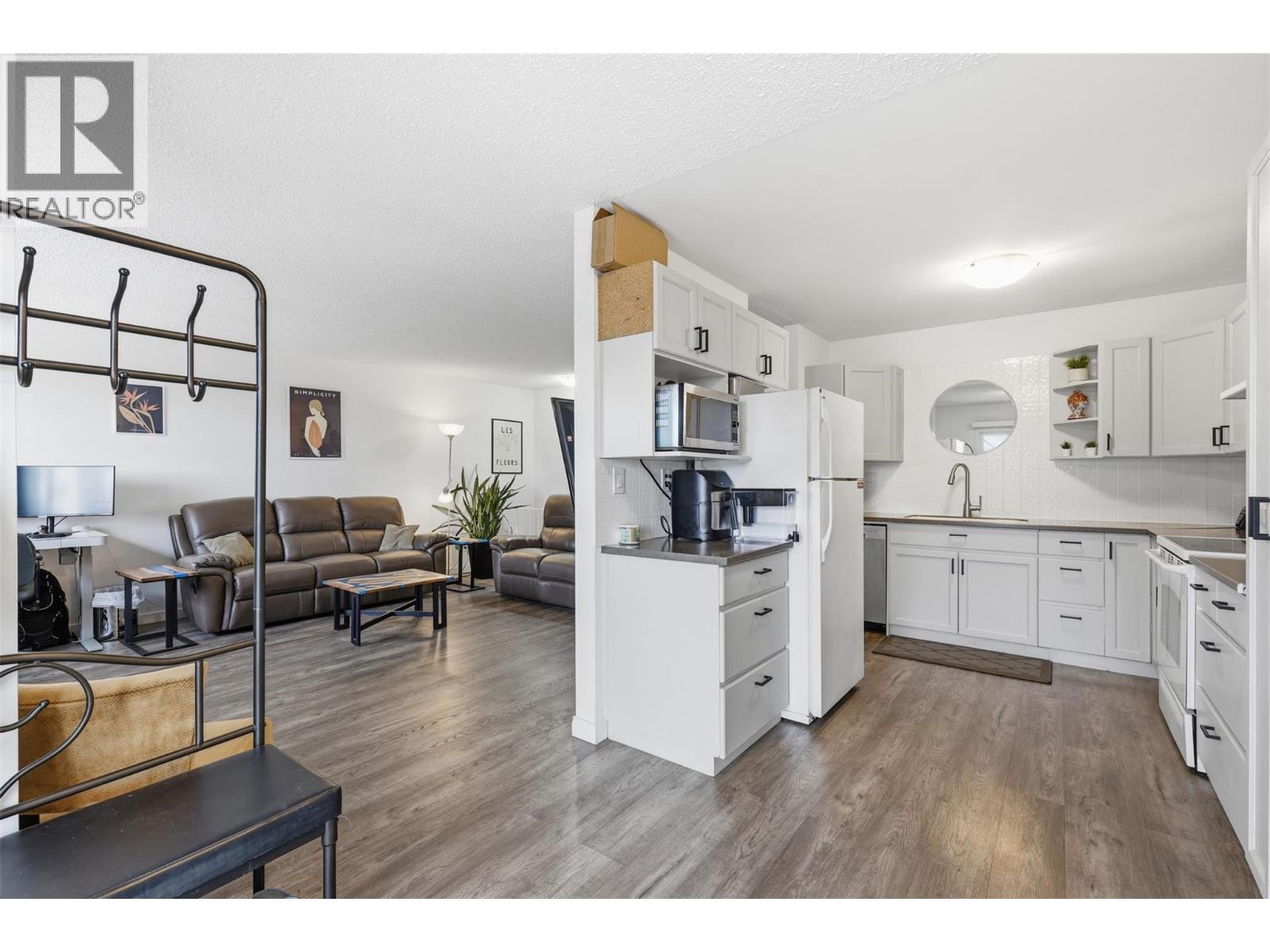 317 Waddington Drive, Kamloops