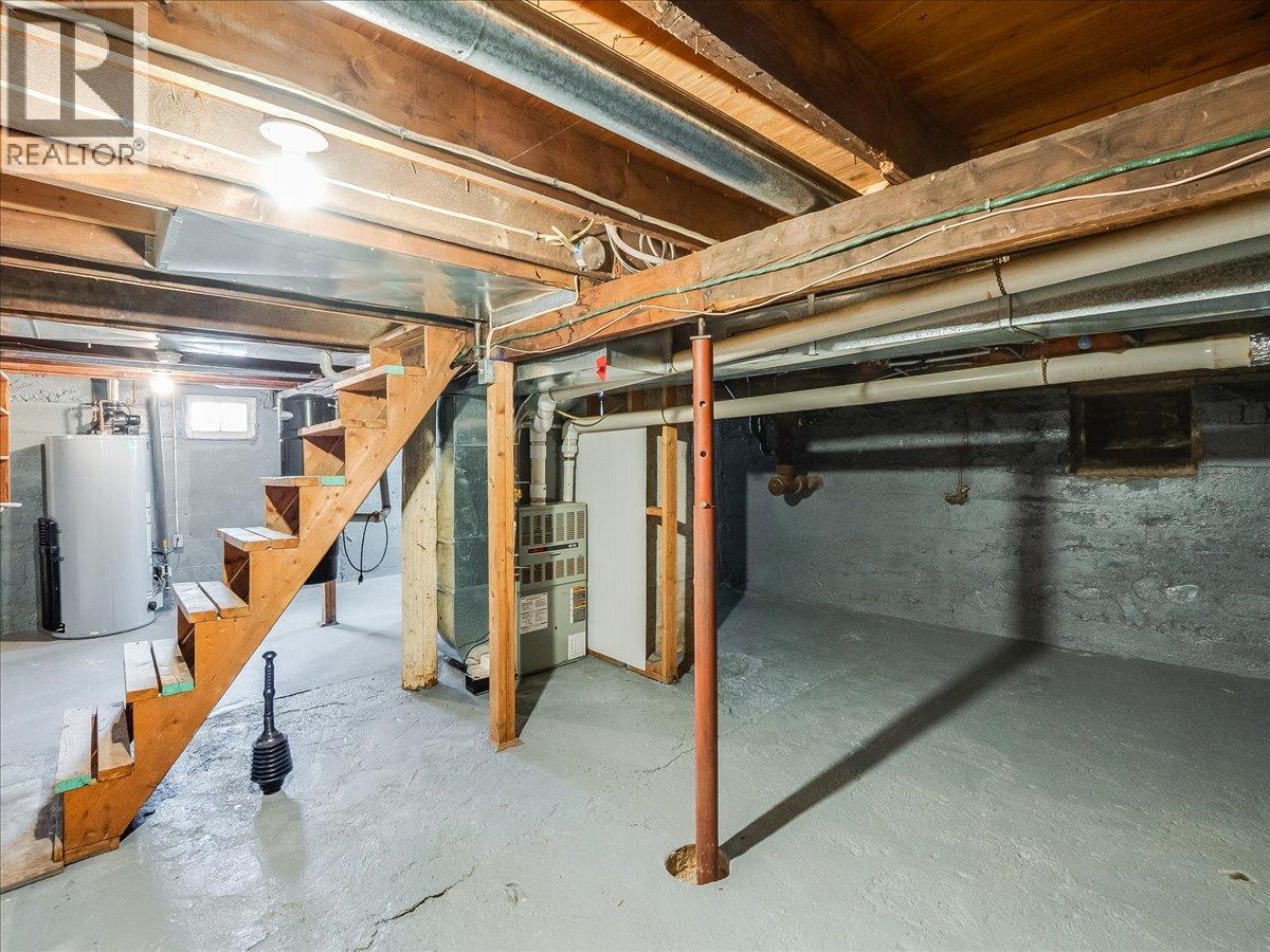 2007 Valleyview Drive, Trail