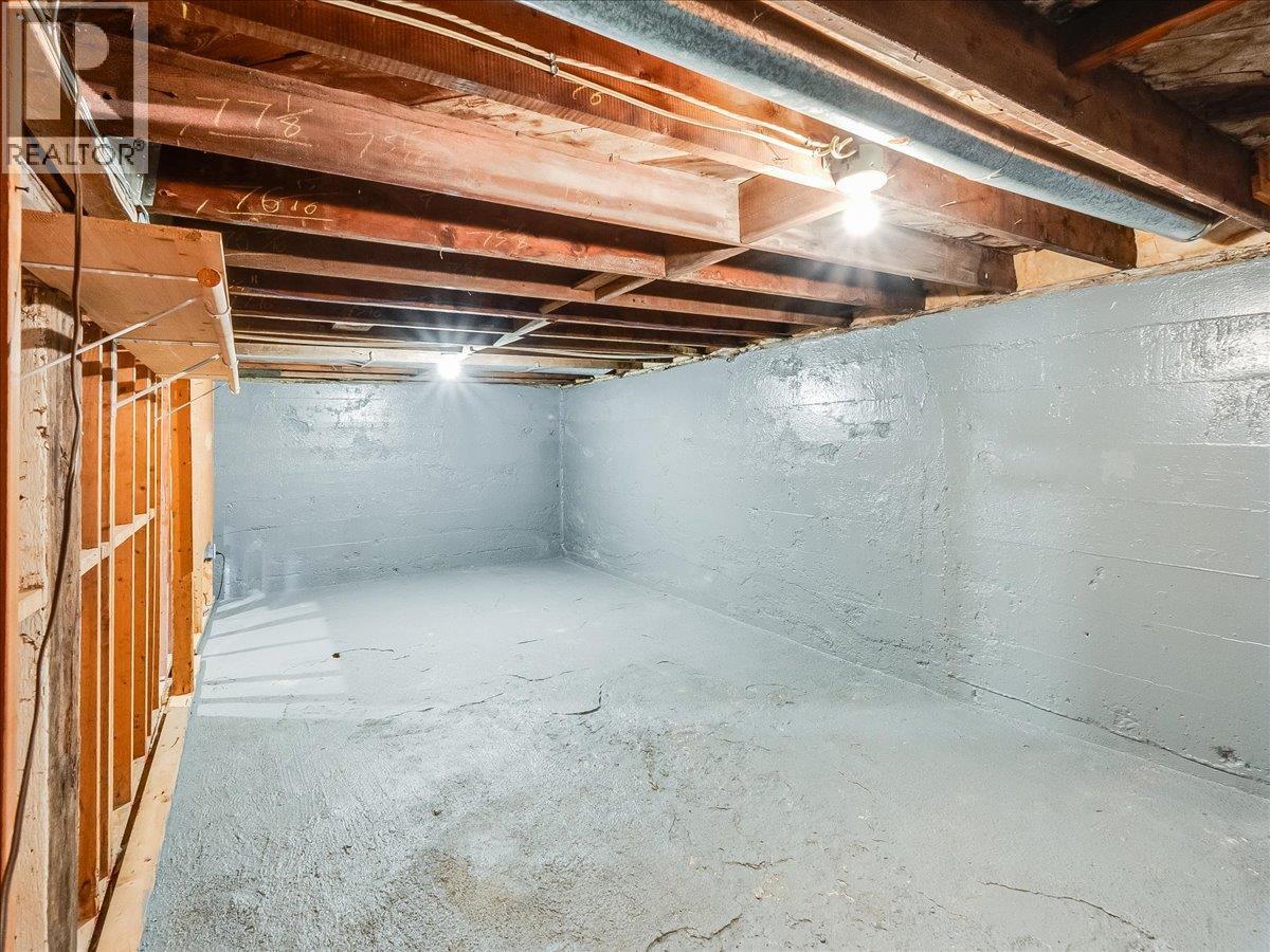 2007 Valleyview Drive, Trail