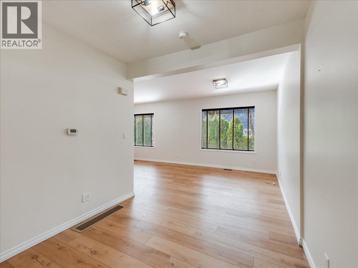 2007 Valleyview Drive, Trail