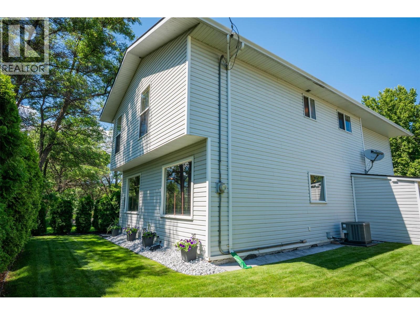 2007 Valleyview Drive, Trail