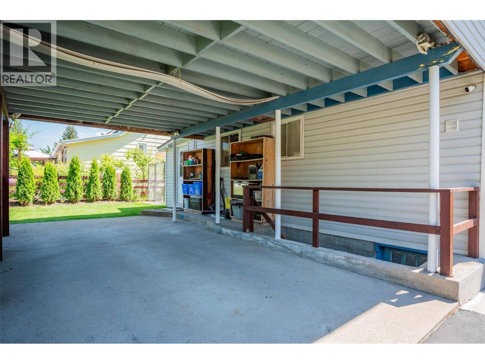 2007 Valleyview Drive, Trail