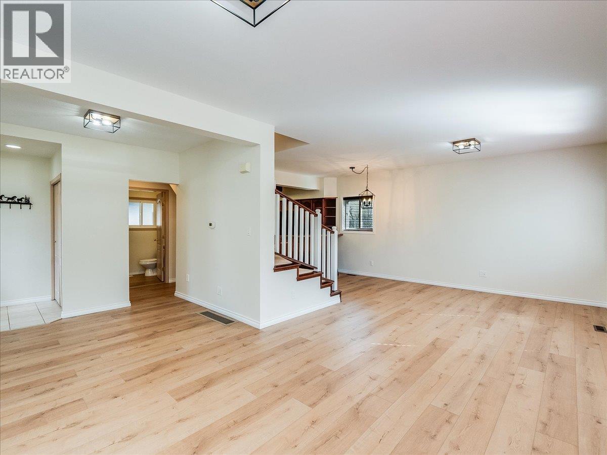 2007 Valleyview Drive, Trail